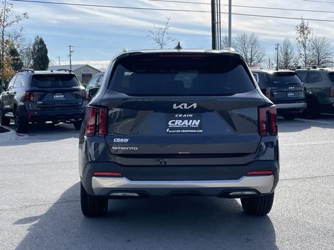 New 2026 Kia Sorento S w/ S Panoramic Sunroof Package image 6