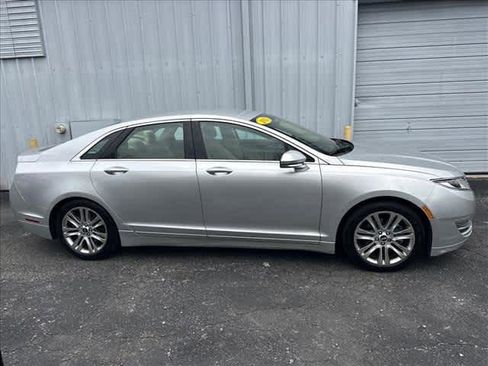 Used 2015 Lincoln MKZ w/ Equipment Group 101A Select image 2