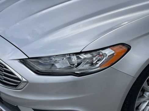 Used 2017 Ford Fusion S FWD image 31