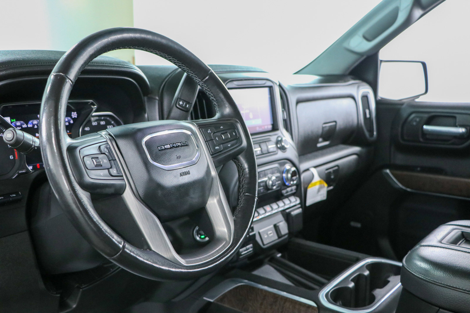 Used 2021 GMC Sierra 1500 Denali w/ Denali Ultimate Package AWD/4WD image 27