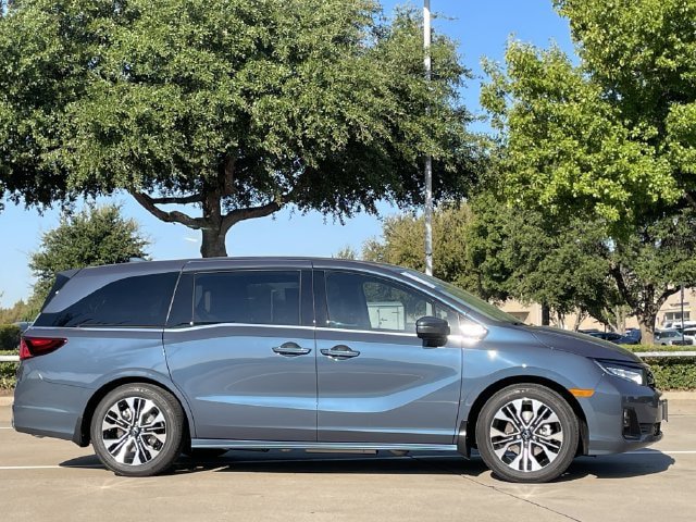 New 2027 Honda Odyssey Elite image 3