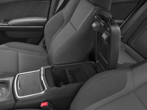 Used 2017 Dodge Charger SXT w/ AWD Plus Group image 18