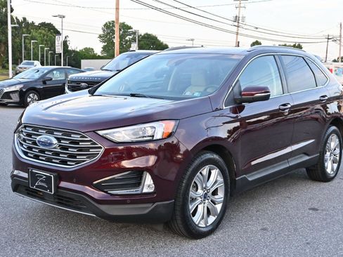 Used 2020 Ford Edge Titanium AWD/4WD image 7