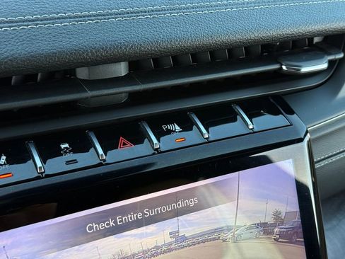 Used 2023 Jeep Grand Cherokee L Limited w/ Trailer Tow Group (B) image 28