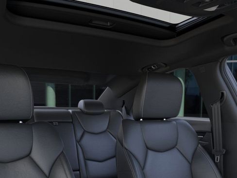 Used 2025 Cadillac CT4 Luxury image 25