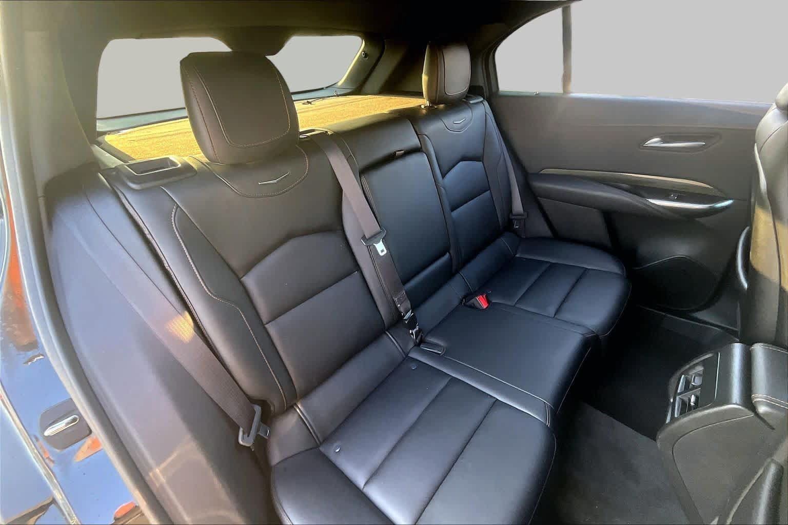 Used 2019 Cadillac XT4 Sport w/ Cold Weather Package FWD image 17
