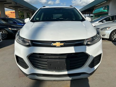 Used 2019 Chevrolet Trax LT w/ LT Convenience Package FWD image 8