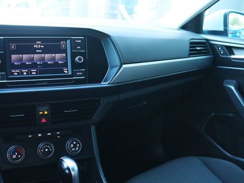 Used 2019 Volkswagen Jetta S w/ Driver Assistance Package image 40