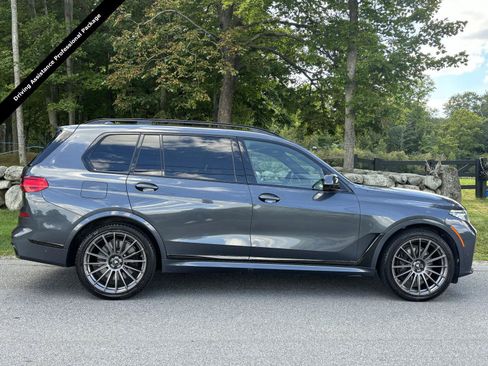 Used 2021 BMW X7 M50i AWD/4WD image 2
