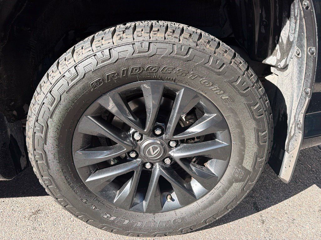 Used 2021 Lexus GX 460 Premium w/ Premium Plus Package AWD/4WD image 9