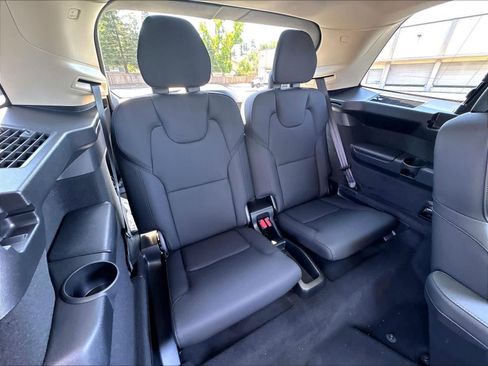 New 2026 Volvo XC90 T8 Plus w/ Protection Package AWD/4WD image 28