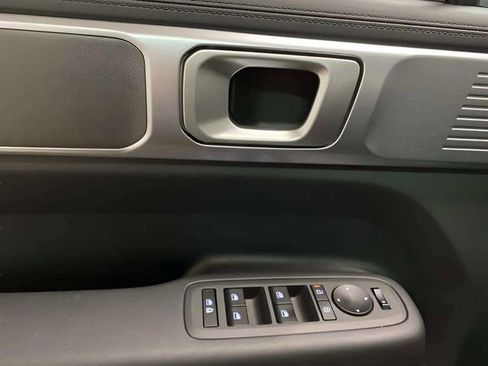 Used 2026 Hyundai Santa Fe SE FWD image 18
