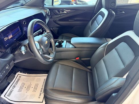 Used 2024 Chevrolet Blazer EV LT AWD/4WD image 5