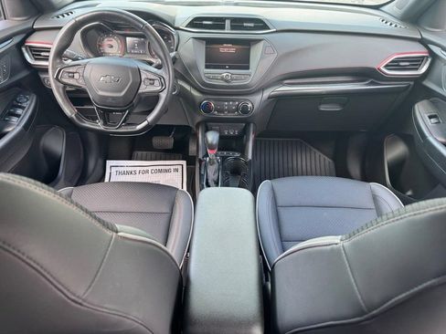 Used 2023 Chevrolet TrailBlazer RS AWD/4WD image 15