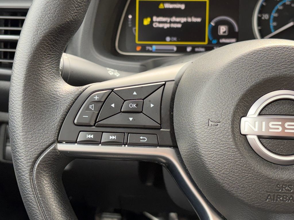 Used 2025 Nissan Leaf S FWD image 12