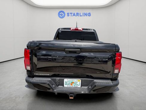 Used 2024 Chevrolet Colorado W/T w/ WT Convenience Package RWD image 4