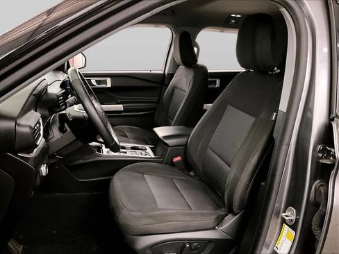 Used 2022 Ford Explorer XLT AWD/4WD image 24