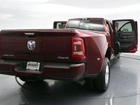 Used 2022 RAM 3500 Limited w/ Body Color Bumper Group image 42