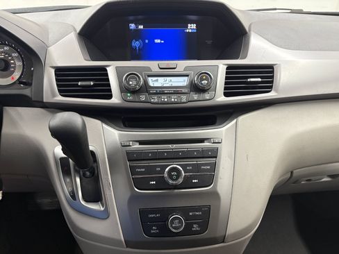 Used 2016 Honda Odyssey LX image 12