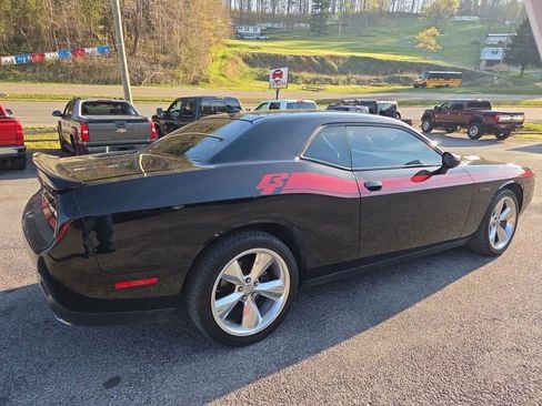 Used 2015 Dodge Challenger R/T Plus RWD image 2