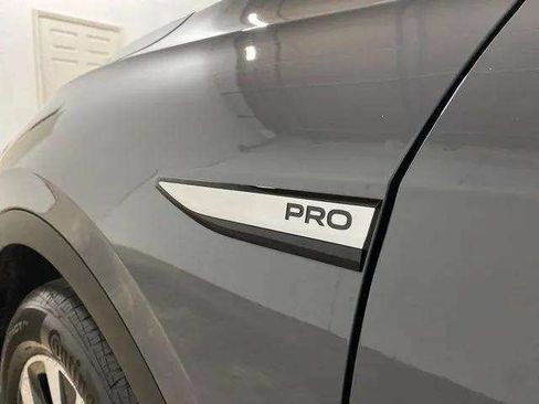 Used 2025 Volkswagen ID.4 Pro RWD image 94
