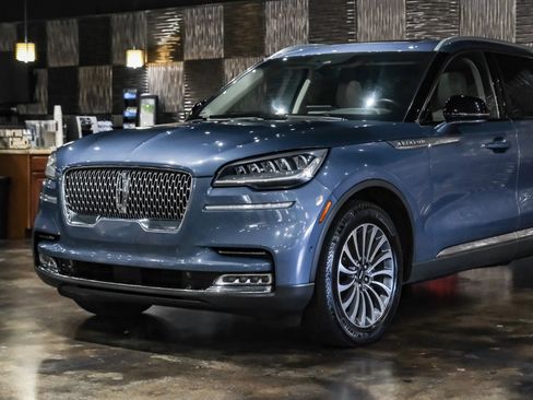 Used 2021 Lincoln Aviator Reserve w/ Elements Package Plus AWD/4WD image 8
