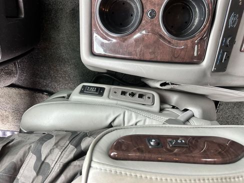 Used 2016 GMC Savana 2500 RWD image 43