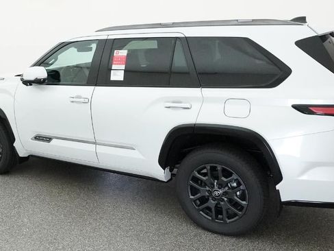 New 2026 Toyota Sequoia Platinum AWD/4WD image 4