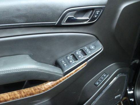 Used 2017 Chevrolet Tahoe Premier image 13