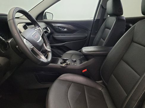 Used 2024 GMC Terrain SLT image 17
