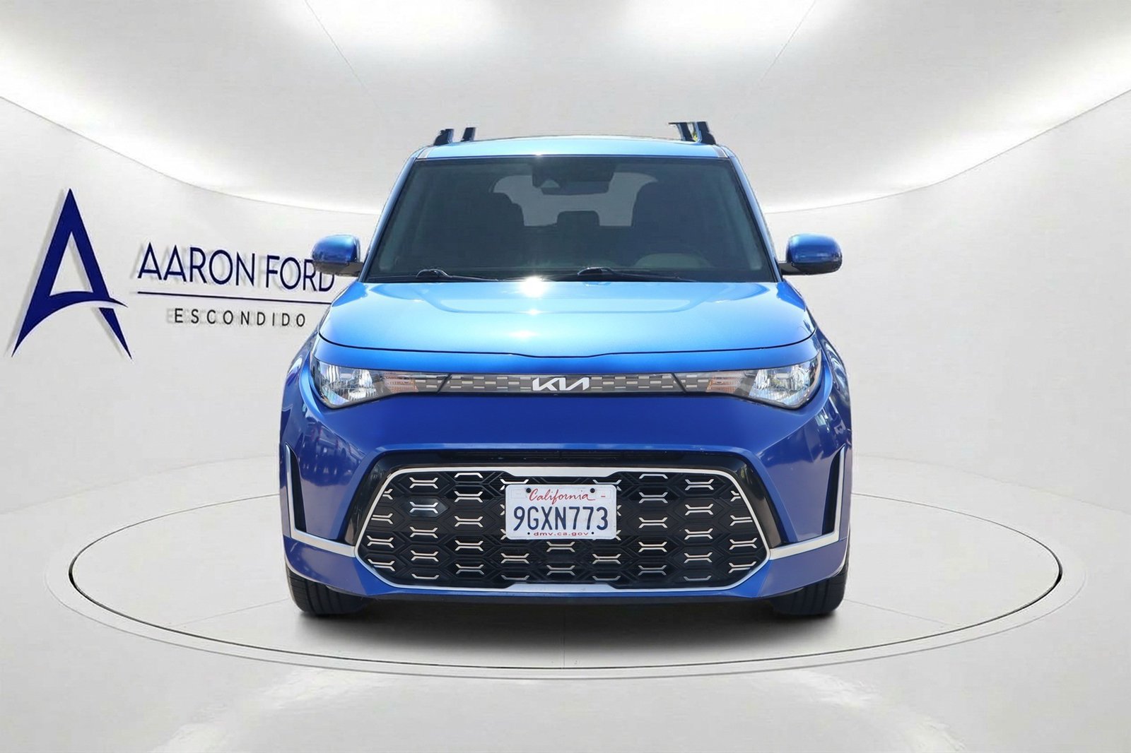 Used 2023 Kia Soul GT-Line FWD image 2