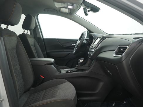 Used 2022 Chevrolet Equinox LT image 13