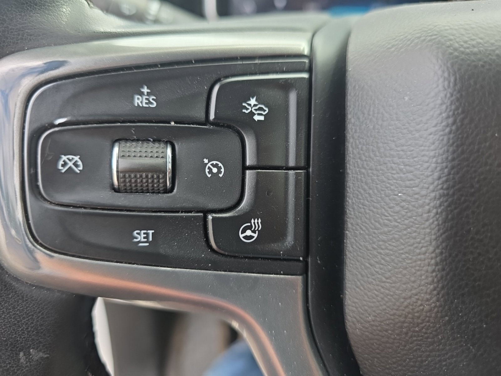 Used 2023 Chevrolet Silverado 1500 RST w/ Max Trailering Package AWD/4WD image 15