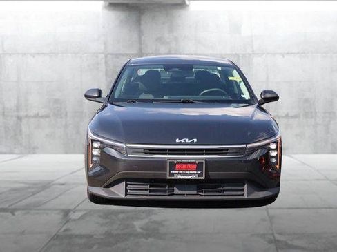 Used 2025 Kia K4 FWD image 4