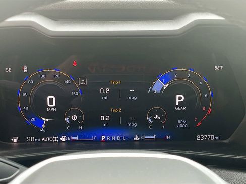 Used 2025 Chevrolet Colorado Trail Boss AWD/4WD image 12