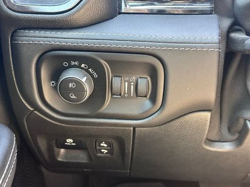 Used 2022 RAM 1500 Limited AWD/4WD image 20