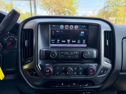 Used 2017 Chevrolet Silverado 1500 LTZ AWD/4WD image 13
