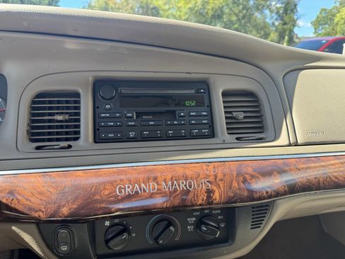 Used 2004 Mercury Grand Marquis GS image 20