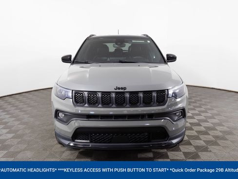 Used 2023 Jeep Compass Altitude image 7