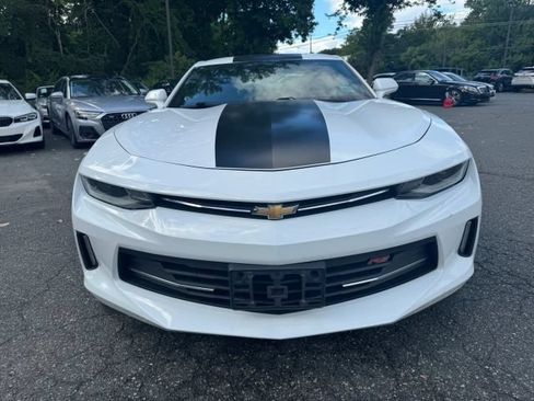 Used 2017 Chevrolet Camaro LT RWD image 8