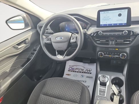 Used 2023 Ford Escape Active image 11