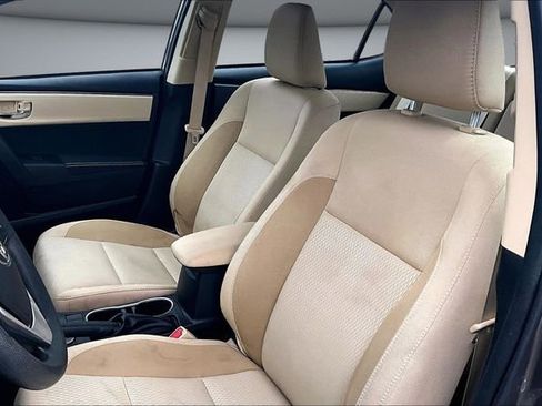 Used 2017 Toyota Corolla LE FWD image 20