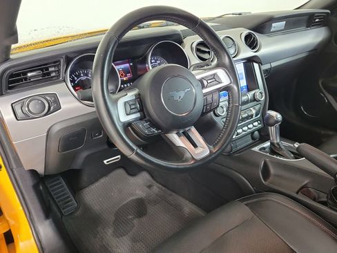 Used 2019 Ford Mustang GT Premium RWD image 12