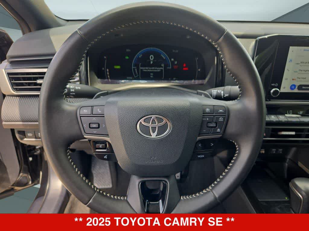 Used 2025 Toyota Camry SE FWD image 22