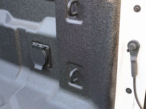 New 2026 GMC Canyon AT4 w/ Technology Plus Package image 18