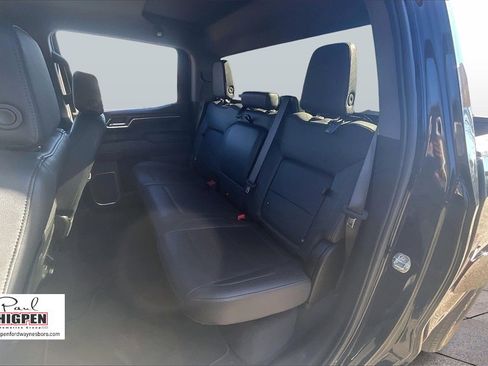 Used 2025 GMC Sierra 1500 SLT image 26