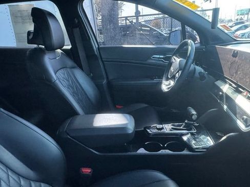 Used 2023 Kia Sportage X-Pro AWD/4WD image 6