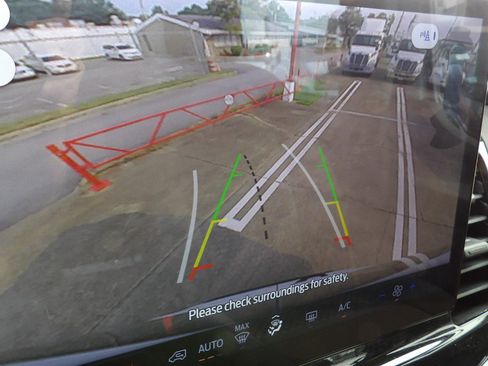 Used 2023 Ford Transit 350 XLT RWD image 23