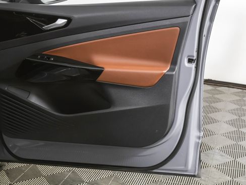 Used 2021 Volkswagen ID.4 Pro S image 49