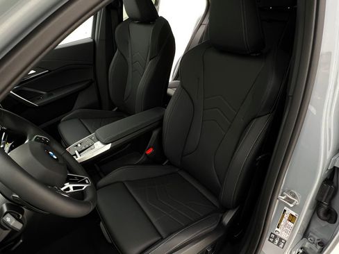 New 2026 BMW X2 xDrive28i w/ Technology Package AWD/4WD image 8